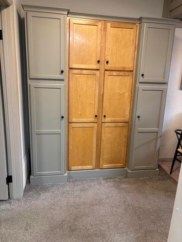 6 E Walnut Street, Southgate, KY 41071