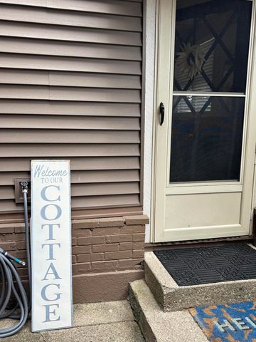 6 E Walnut Street, Southgate, KY 41071