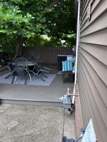 6 E Walnut Street, Southgate, KY 41071