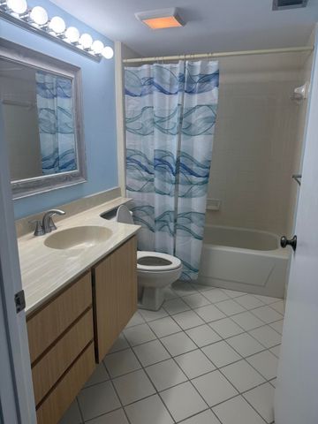 101 OCEAN BLUFFS Boulevard 402, Jupiter, FL 33477