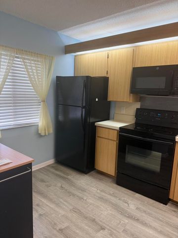 101 OCEAN BLUFFS Boulevard 402, Jupiter, FL 33477