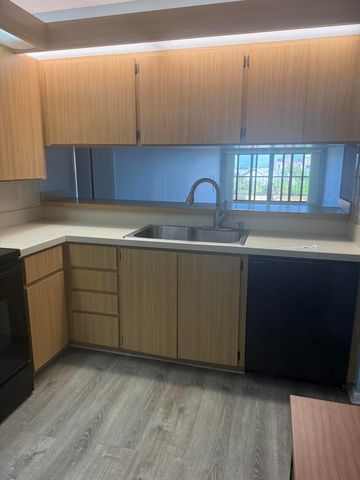 101 OCEAN BLUFFS Boulevard 402, Jupiter, FL 33477