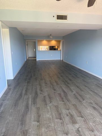 101 OCEAN BLUFFS Boulevard 402, Jupiter, FL 33477