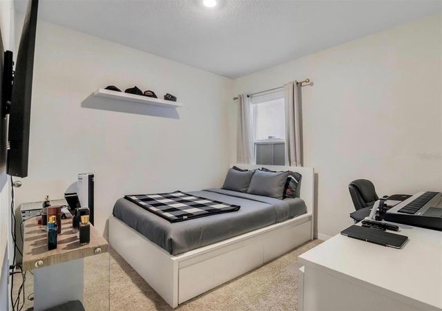 5384 HICKORY DOWNS WAY, St Cloud, FL 34771