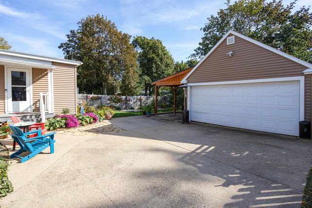 633 HANSEN STREET, Neenah, WI 54956