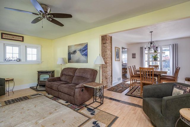 633 HANSEN STREET, Neenah, WI 54956