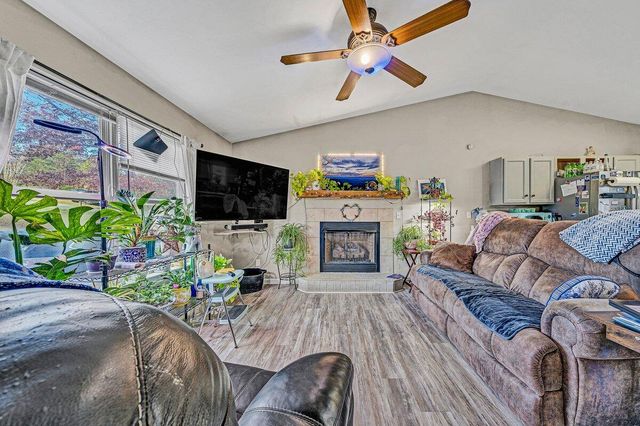 542 Mount Airy RD, Hardy, VA 24101