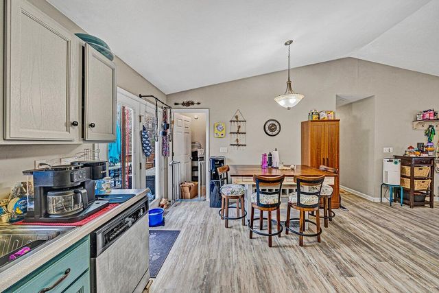 542 Mount Airy RD, Hardy, VA 24101