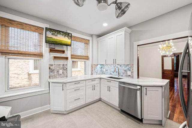 3740 MANAYUNK AVE, Philadelphia, PA 19128
