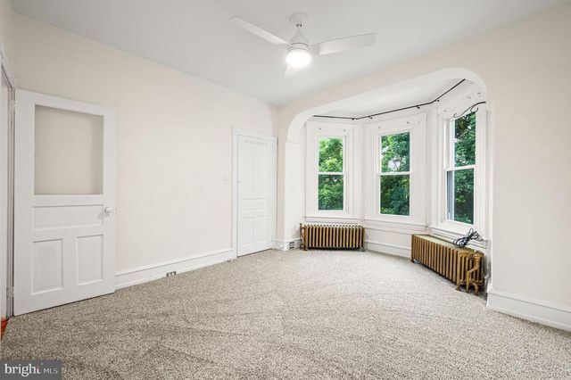 3740 MANAYUNK AVE, Philadelphia, PA 19128