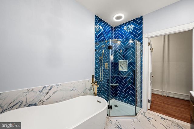 3740 MANAYUNK AVE, Philadelphia, PA 19128