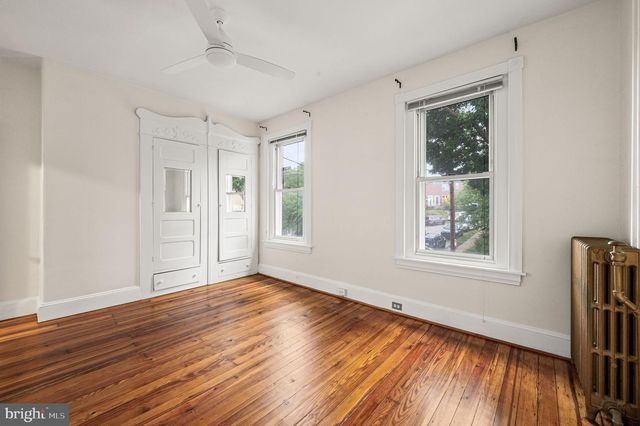 3740 MANAYUNK AVE, Philadelphia, PA 19128