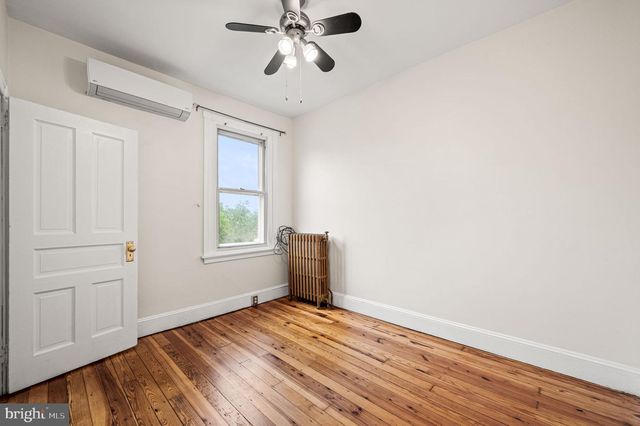 3740 MANAYUNK AVE, Philadelphia, PA 19128