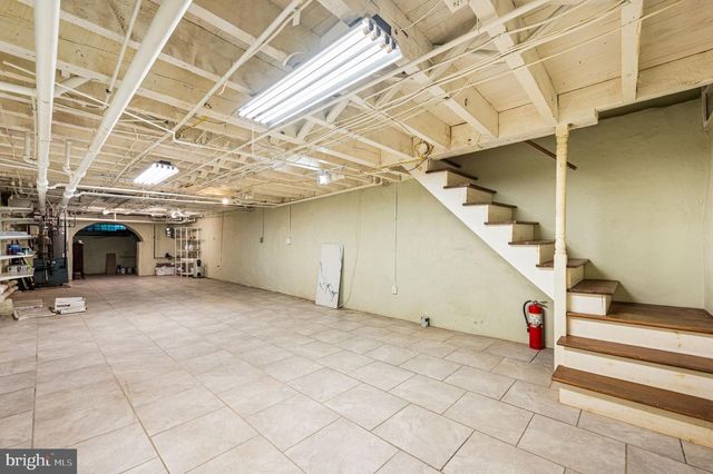 3740 MANAYUNK AVE, Philadelphia, PA 19128