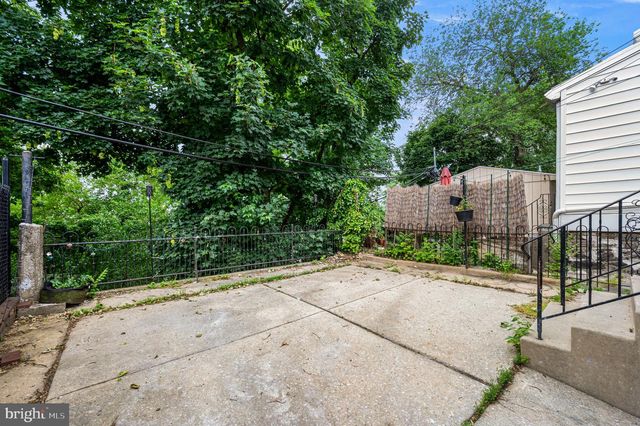 3740 MANAYUNK AVE, Philadelphia, PA 19128