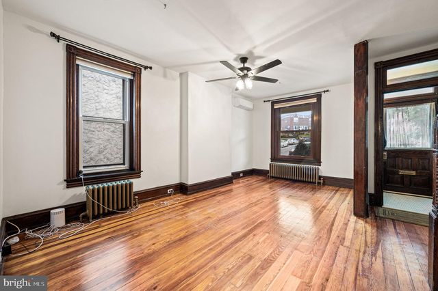 3740 MANAYUNK AVE, Philadelphia, PA 19128