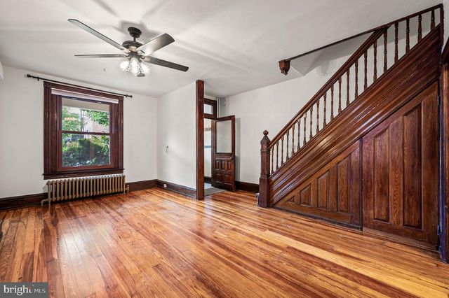 3740 MANAYUNK AVE, Philadelphia, PA 19128