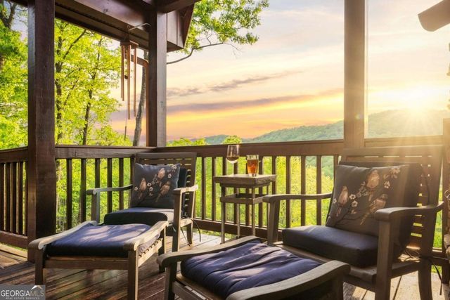 273 Deer Crest Heights, Blue Ridge, GA 30513