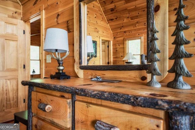 273 Deer Crest Heights, Blue Ridge, GA 30513