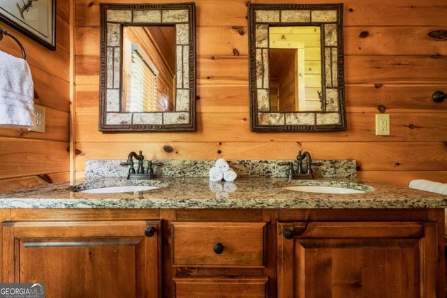 273 Deer Crest Heights, Blue Ridge, GA 30513