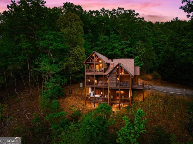 273 Deer Crest Heights, Blue Ridge, GA 30513