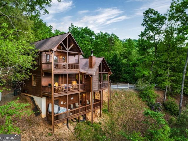 273 Deer Crest Heights, Blue Ridge, GA 30513