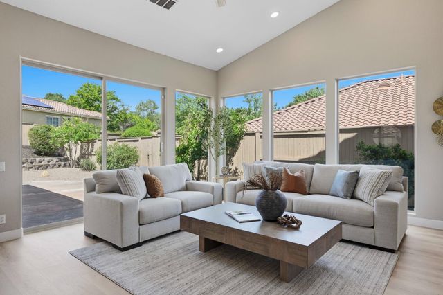 3026 Vila Flor Pl, El Dorado Hills, CA 95762