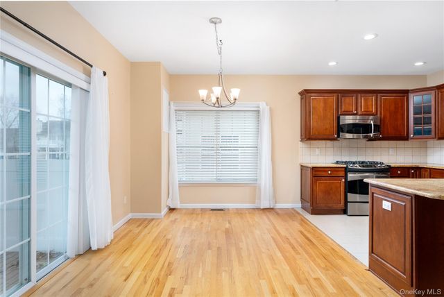 230 Ira Road 230, Mount Sinai, NY 11766