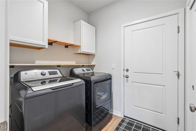 6649 NE 12th Court, Des Moines, IA 50313