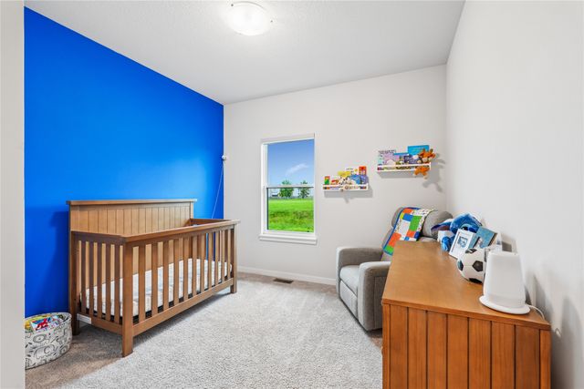 6649 NE 12th Court, Des Moines, IA 50313