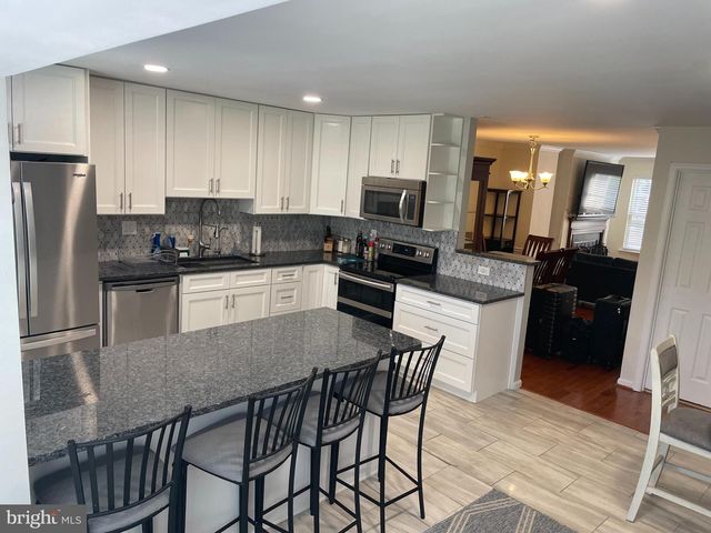 6108 CASTLETOWN WAY, Alexandria, VA 22310