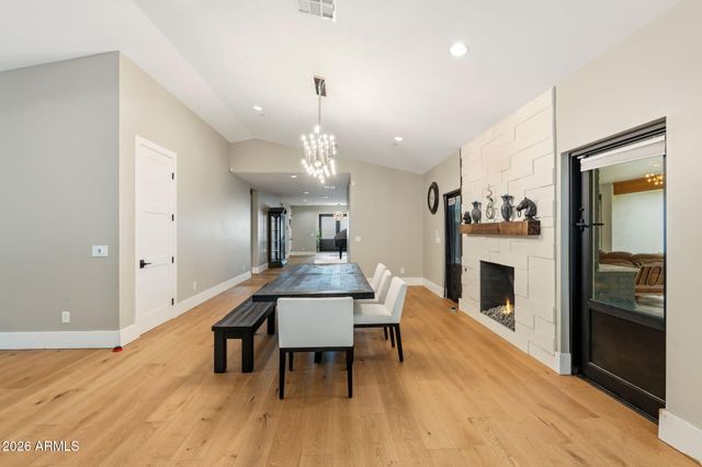 6755 N 7TH Avenue, Phoenix, AZ 85013