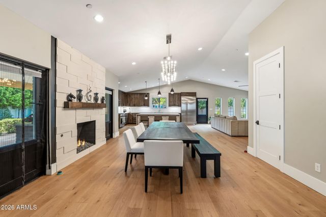 6755 N 7TH Avenue, Phoenix, AZ 85013