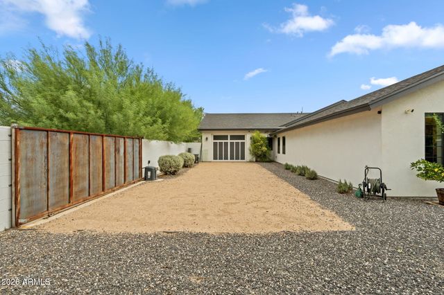 6755 N 7TH Avenue, Phoenix, AZ 85013