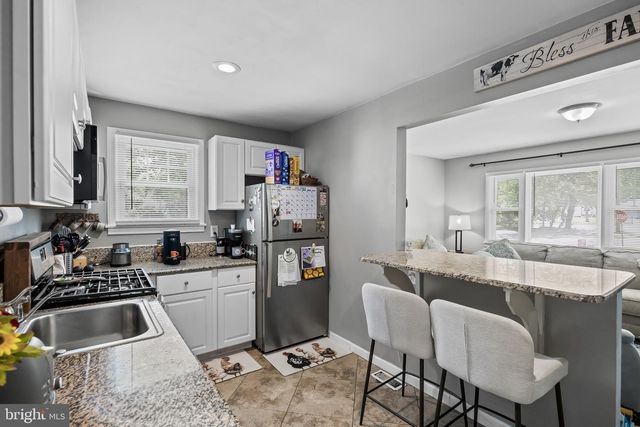 112 E COLTON LN, Williamstown, NJ 08094