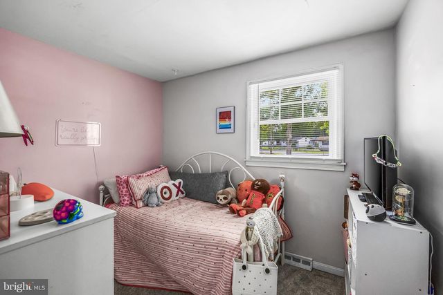 112 E COLTON LN, Williamstown, NJ 08094