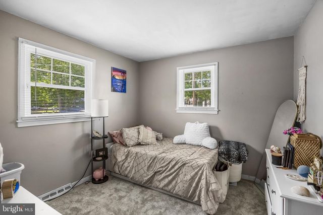 112 E COLTON LN, Williamstown, NJ 08094