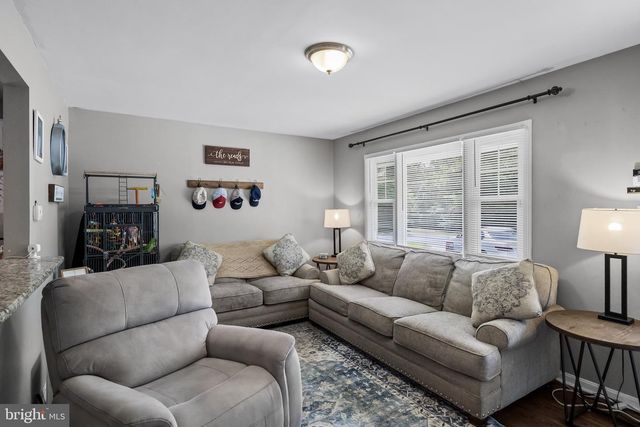 112 E COLTON LN, Williamstown, NJ 08094
