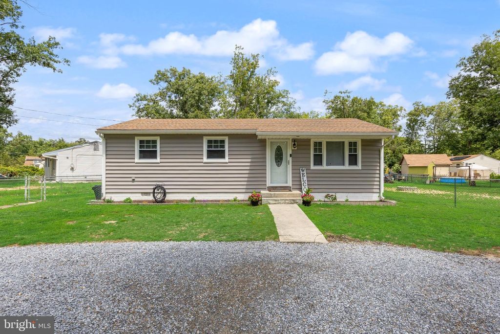 112 E COLTON LN, Williamstown, NJ 08094
