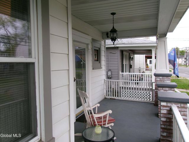 106 Vley Road, Scotia, NY 12302