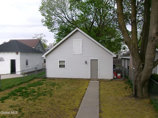 106 Vley Road, Scotia, NY 12302