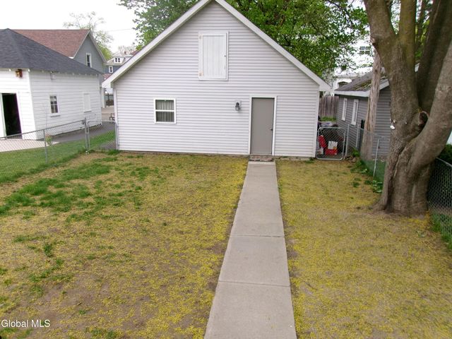106 Vley Road, Scotia, NY 12302