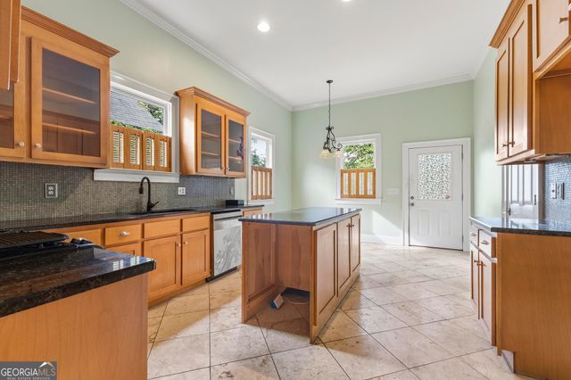 1469 Chestnut Street, Macon, GA 31201