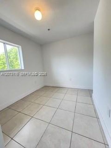 1613 NW 16th Avenue 203, Miami, FL 33125
