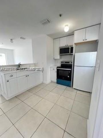1613 NW 16th Avenue 203, Miami, FL 33125