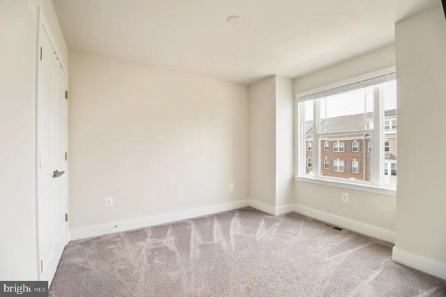 11687 EMILY DICKINSON PL, White Plains, MD 20695