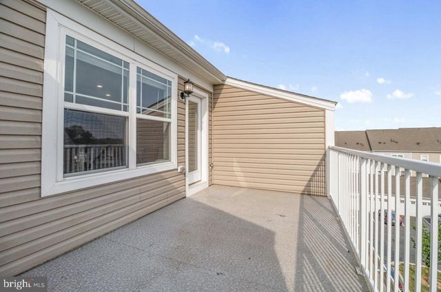 11687 EMILY DICKINSON PL, White Plains, MD 20695