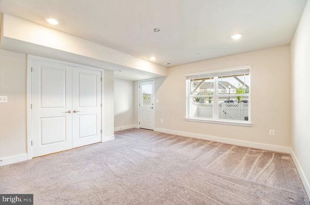 11687 EMILY DICKINSON PL, White Plains, MD 20695