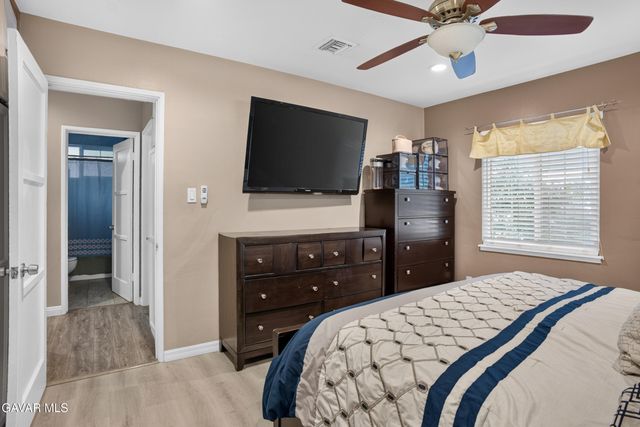 8330 Stansbury Avenue, Panorama City, CA 91402