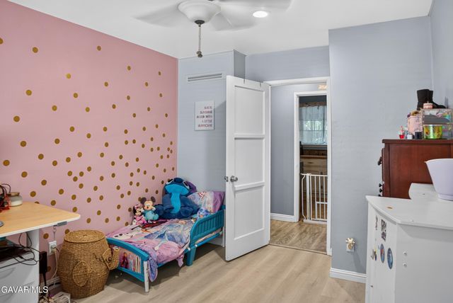 8330 Stansbury Avenue, Panorama City, CA 91402